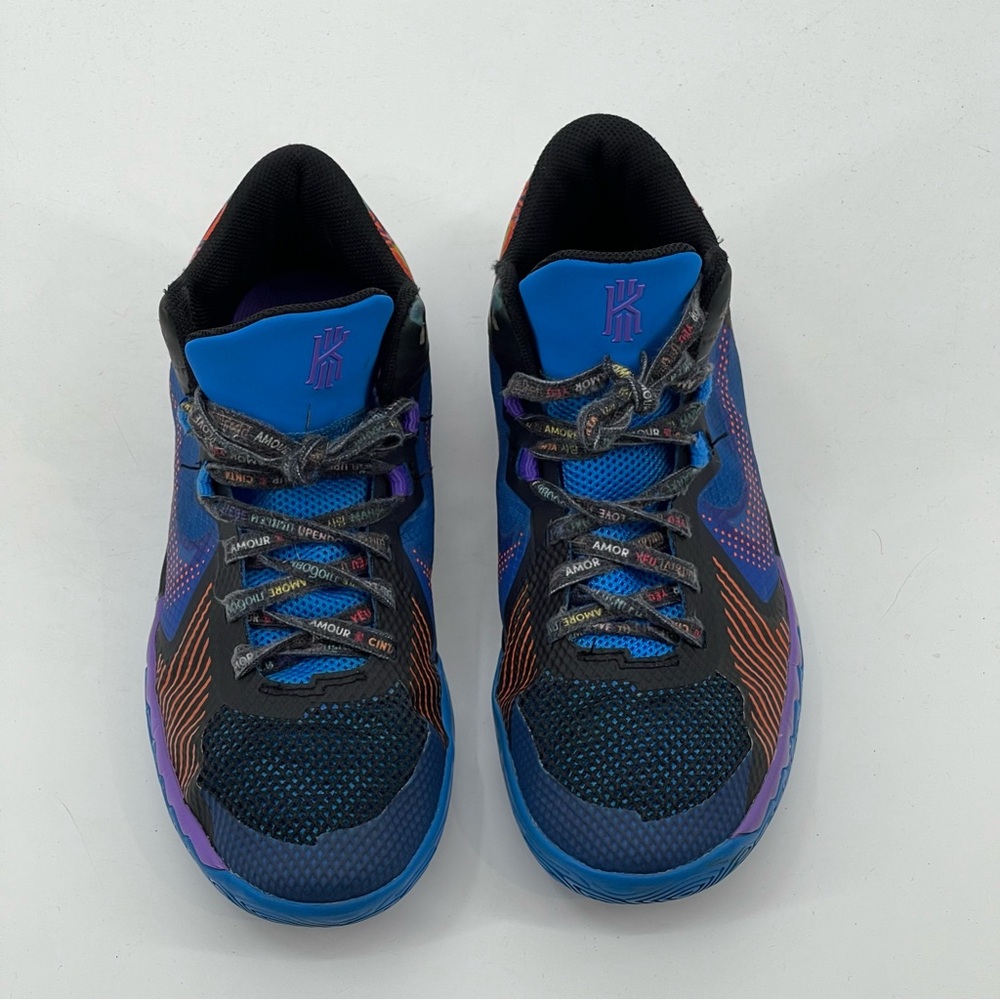 NIKE KYRIE FLYTRAP 5 TIEDYE YOUTH SIZE 6, VERY GOOD CONDITION, PREOWNED